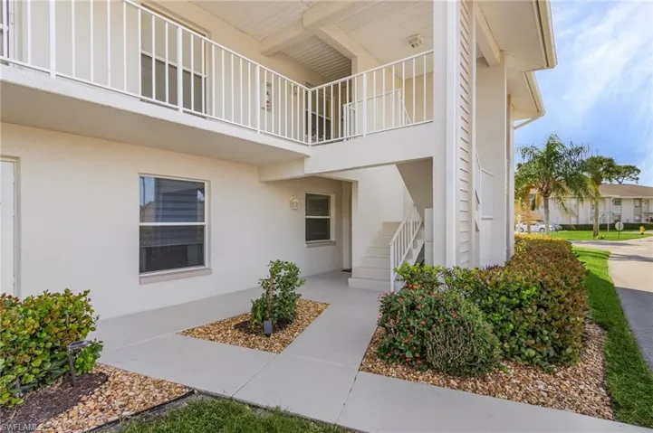 1490  Churchill  CIR, Naples, FL 34116