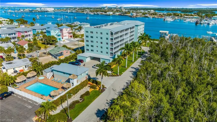 345 Mango St 406, Fort Myers Beach, Florida 33931