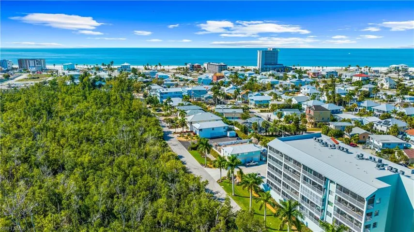 345 Mango St 406, Fort Myers Beach, Florida 33931