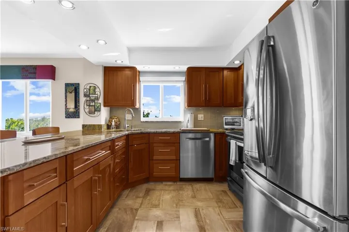 345 Mango St 406, Fort Myers Beach, Florida 33931