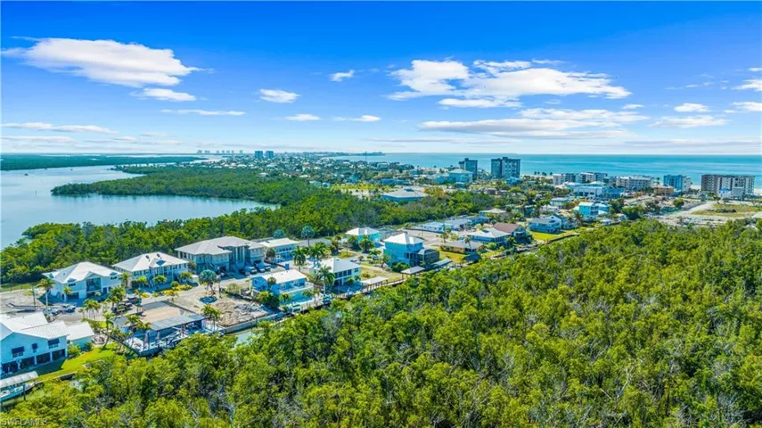 345 Mango St 406, Fort Myers Beach, Florida 33931