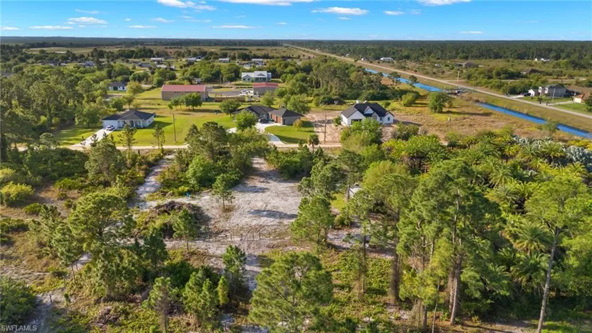 7896  14th  PL, Labelle, FL 33935