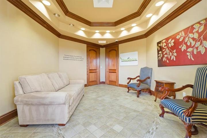LOBBY TO UNITS 109 & 110