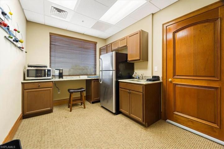#110 KITCHEN, BREAKROOM