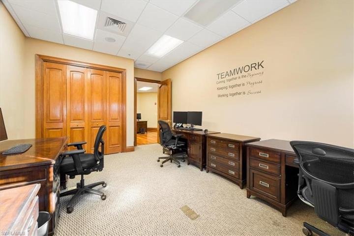 #110  OFFICE 3