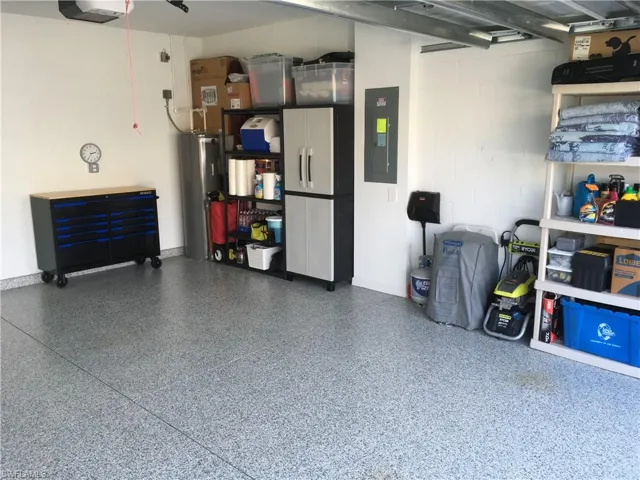 POLYASPARTIC FLOORING