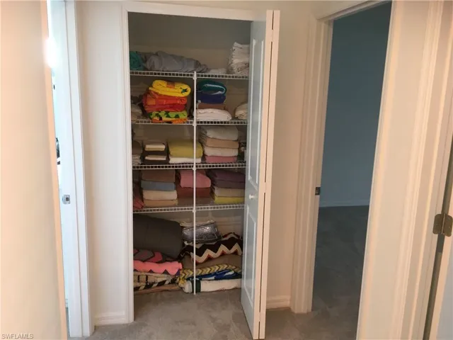 LARGE LINEN
