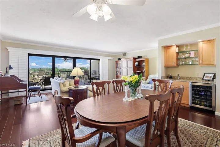 6300  Pelican Bay  BLVD, Naples, FL 34108
