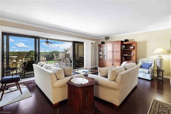 6300  Pelican Bay  BLVD, Naples, FL 34108