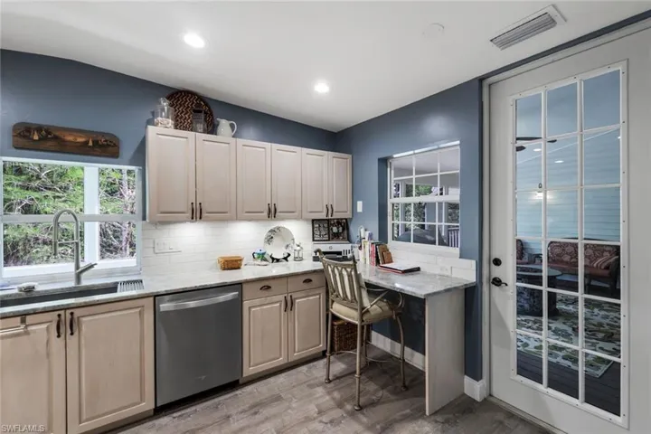 4210  7th NW AVE, Naples, FL 34119