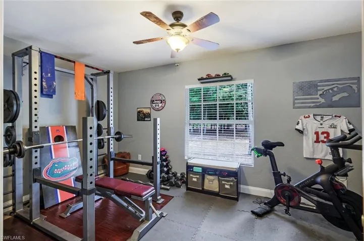 4210  7th NW AVE, Naples, FL 34119