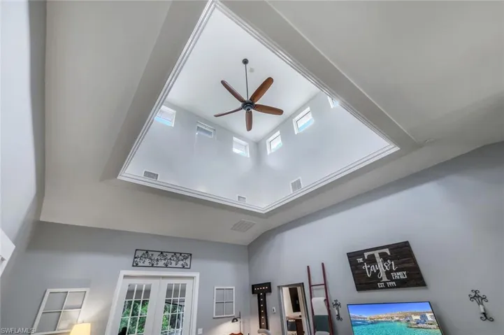 4210  7th NW AVE, Naples, FL 34119