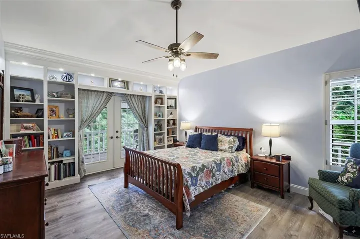 4210  7th NW AVE, Naples, FL 34119