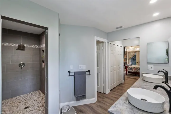 4210  7th NW AVE, Naples, FL 34119