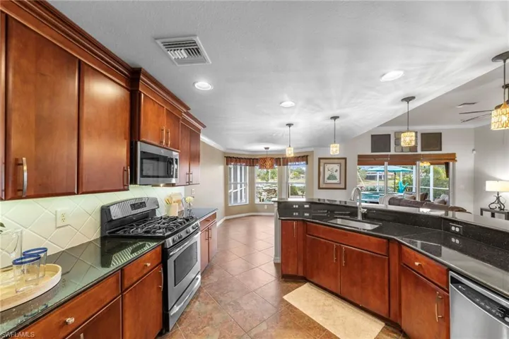 9308  La Bianco  ST, Estero, FL 33967