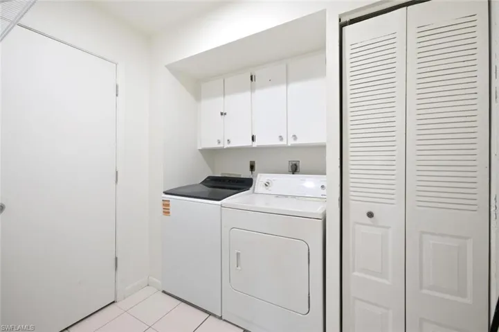 3420 Frosty Way 4910, Naples, Florida 34112