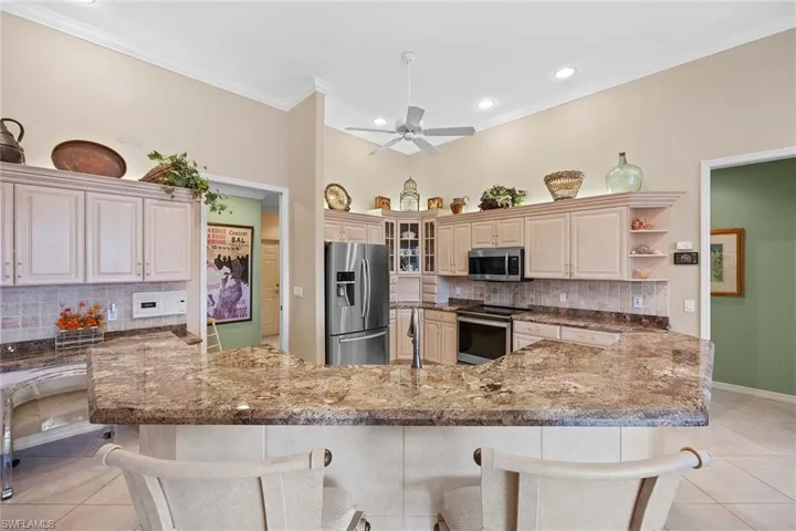 8909  Lely Island  CIR, Naples, FL 34113