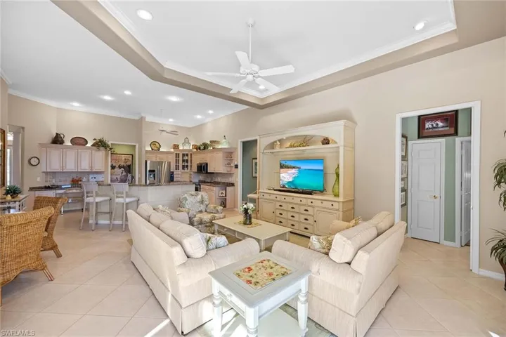 8909  Lely Island  CIR, Naples, FL 34113