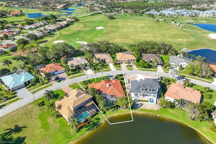 8909  Lely Island  CIR, Naples, FL 34113