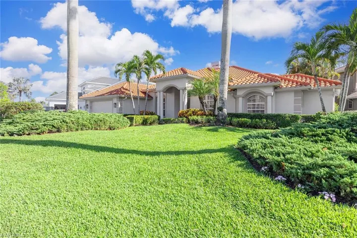 8909  Lely Island  CIR, Naples, FL 34113