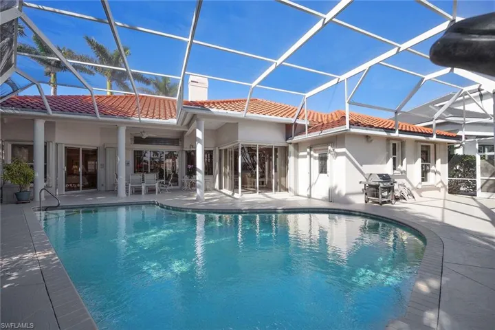 8909  Lely Island  CIR, Naples, FL 34113