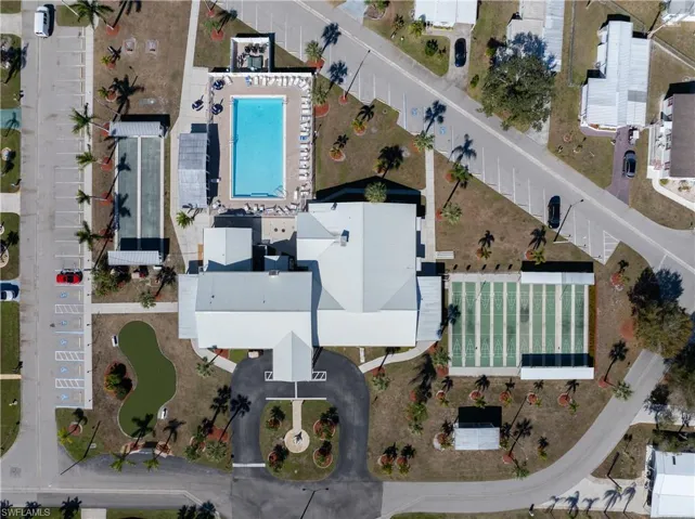 Bird's eye view of a pool area