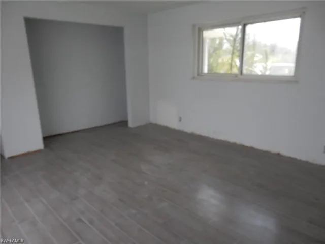 2076 Coral Point Dr, Cape Coral Fl 33990