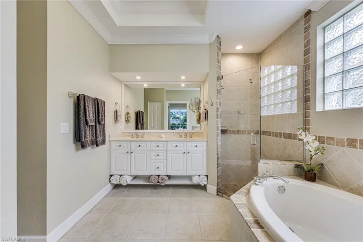 14734 Glen Eden Dr, Naples, Florida 34110