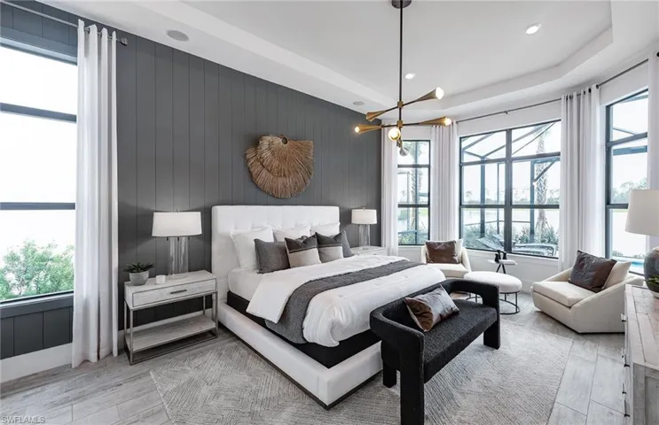 Interior photos are of a staged model home. Illustration purposes only. Options may vary.