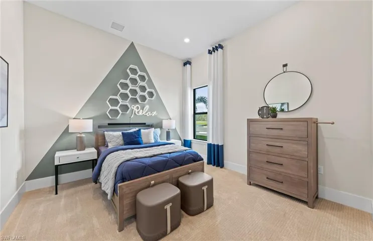 Interior photos are of a staged model home. Illustration purposes only. Options may vary.