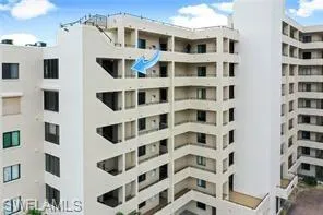 View of apartment building / complex
