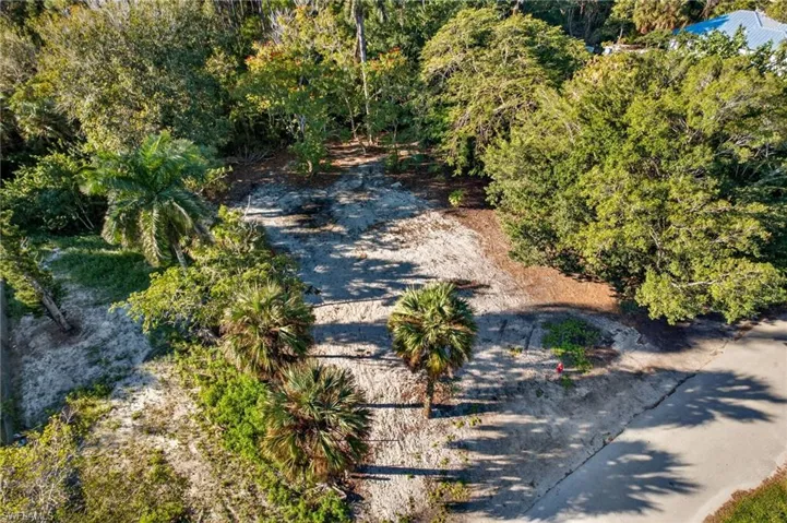 2596 Holly Ave, Naples, Florida 34112
