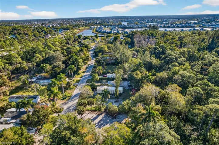 2596 Holly Ave, Naples, Florida 34112