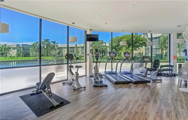 788 Park Shore Dr B22, Naples, Florida 34103