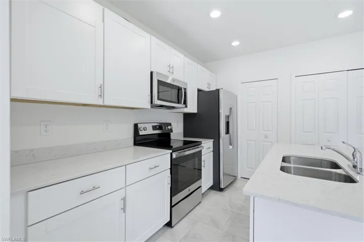14032 Oviedo Pl, Fort Myers, Florida 33905