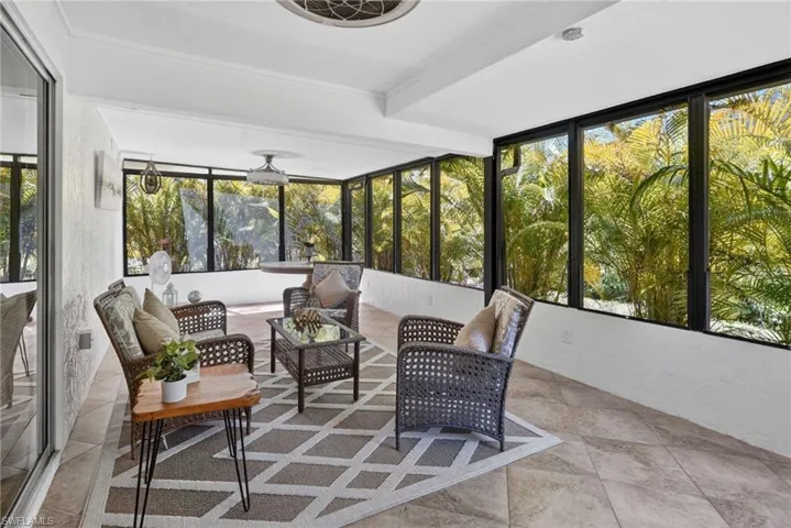 6458 Royal Woods Dr, Fort Myers, Florida 33908