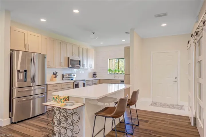 303  Arbor Lake  DR, Naples, FL 34110