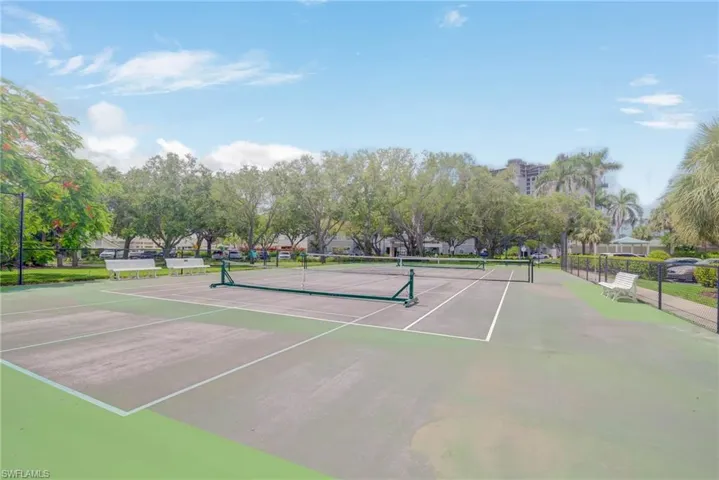303  Arbor Lake  DR, Naples, FL 34110