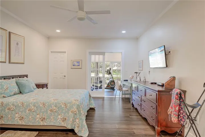 303  Arbor Lake  DR, Naples, FL 34110