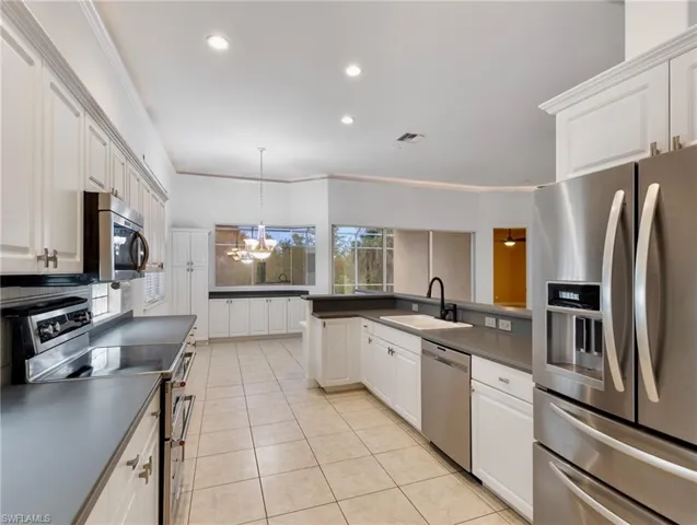 7222 Falcon Crest Ct, Fort Myers, Florida 33908