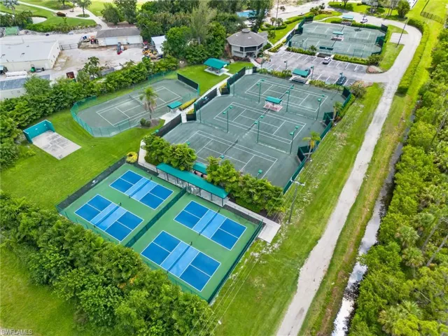 7222 Falcon Crest Ct, Fort Myers, Florida 33908