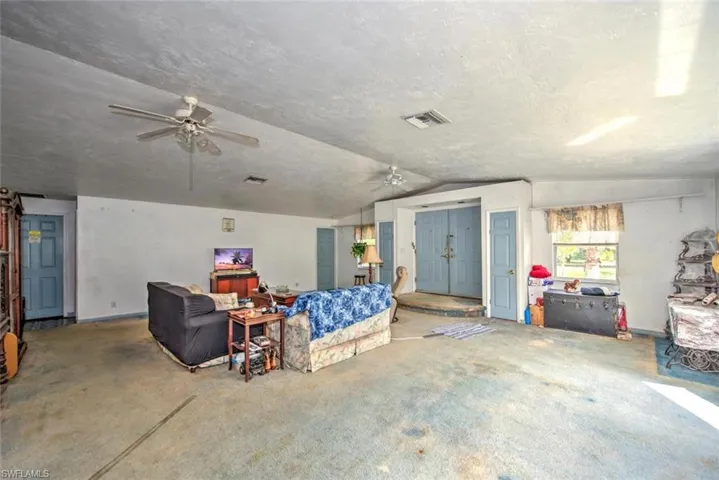 7646  Marx  DR, North Fort Myers, FL 33917