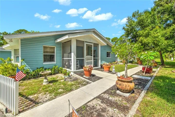 7646  Marx  DR, North Fort Myers, FL 33917