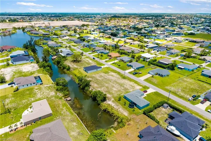 Free from any property warnings, peace of mind, Flood Zone X, LOW RISK OF FLOODING.