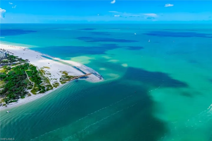 SEAS YOUR OPPORTUNITY TO OWN A SLICE OF PARADISE!