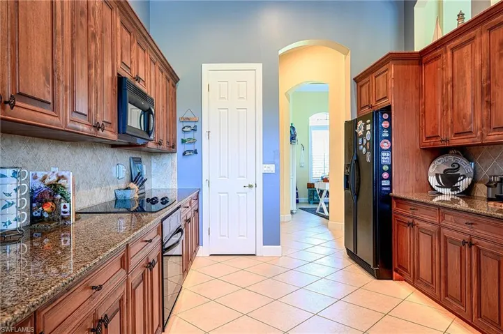9020 Maverick Ct, Naples Fl 34113