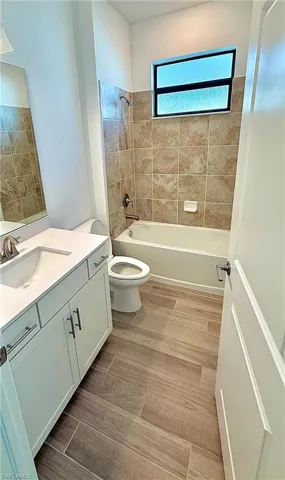 1785 Hagen Ct, Naples, Florida 34120