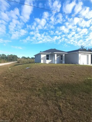 2618 25th St W, Lehigh Acres, Florida 33971