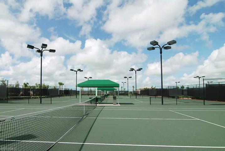 8 HAR-TRU TENNIS COURTS