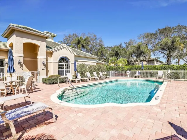 Vintage Reserve Community Pool